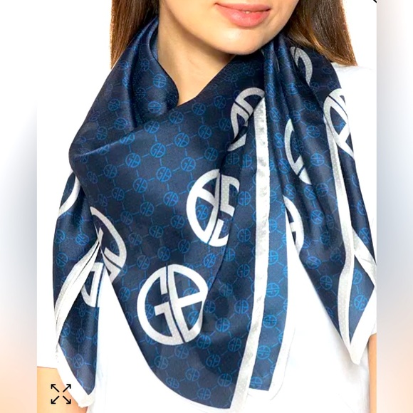 GIANI BERNINI
Women's Signature Logo Silk Square Scarf, NWT - Picture 6 of 9